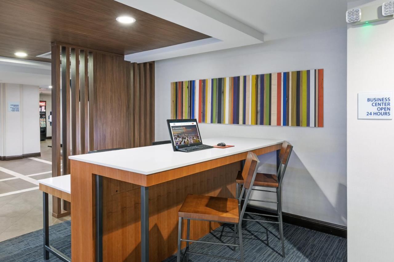 Holiday Inn Express Hotel & Suites Picayune By Ihg Eksteriør bilde