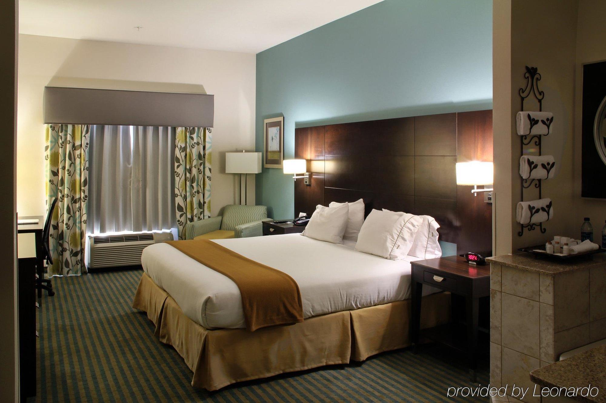 Holiday Inn Express Hotel & Suites Picayune By Ihg Eksteriør bilde